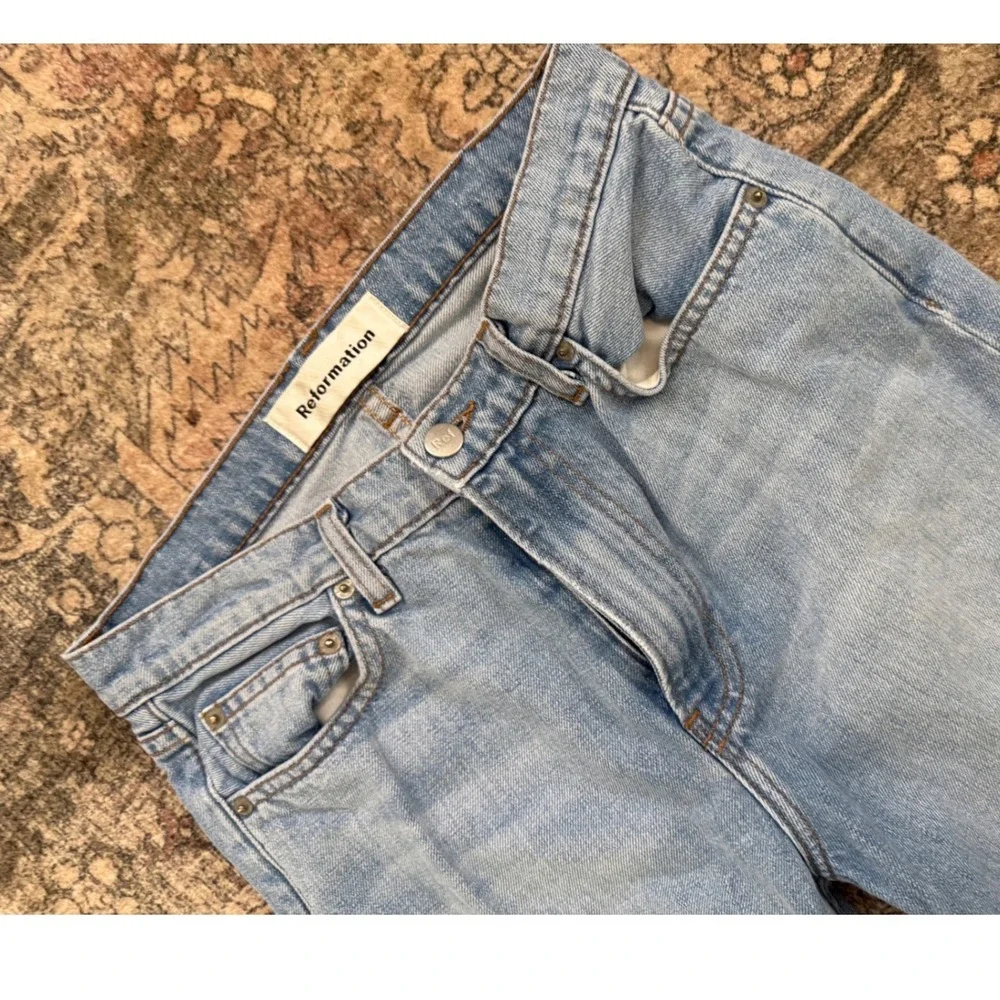 Reformation High Rise Straight Leg Raw Hem Jeans Light Wash Blue Size 27